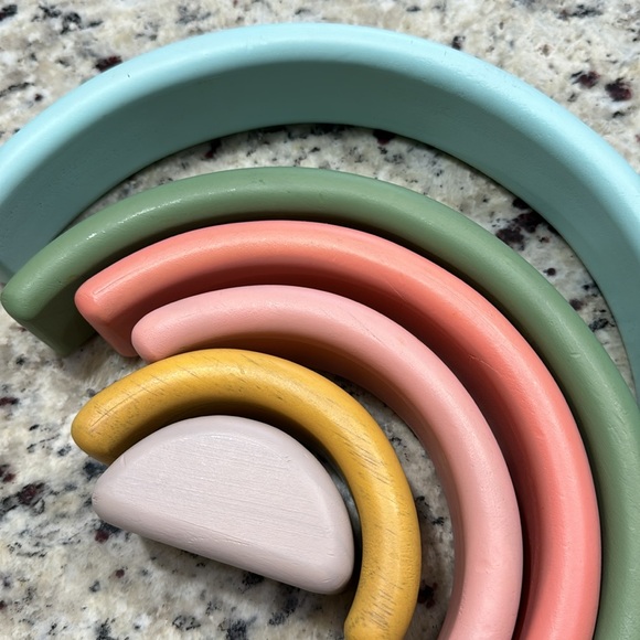 MONTESSORI WOODEN RAINBOW STACKING TOY - Picture 5 of 6